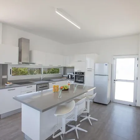 Prcv614, Luxury 6bdr With Pool And Panoramic Sea Views فيلة