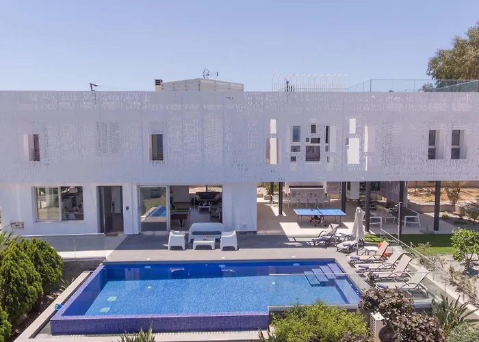 Prcv614, Luxury 6bdr With Pool And Panoramic Sea Views *